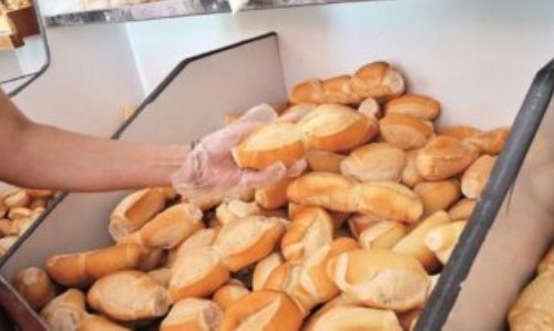Pollera: “No vamos a avalar bajo ningún punto de vista el pan a $400”