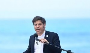 Kicillof apuntó contra La Libertad Avanza y su “fiesta para timberos y millonarios”