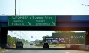 Buscan ampliar la autopista Buenos Aires - La Plata para aliviar el tránsito en hora pico