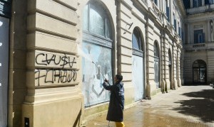 La Plata: avanza el programa “Ciudad Limpia” con la recuperación de otro centenar de frentes vandalizados