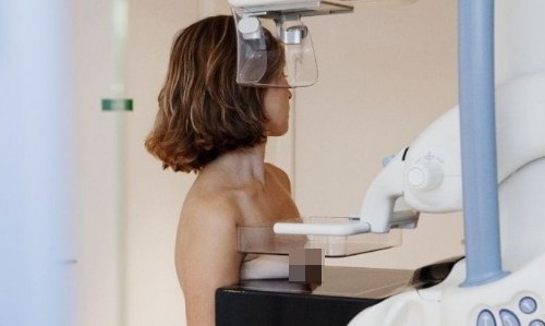 Mamografía: PBA adelanta el control a los 40 años