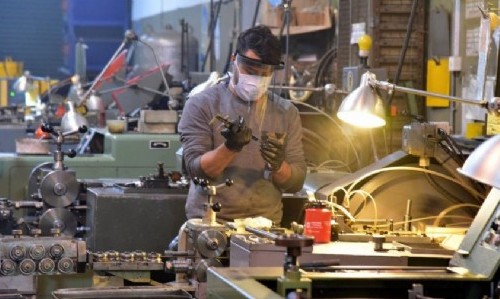 La industria PyME cayó 3,7 % en noviembre