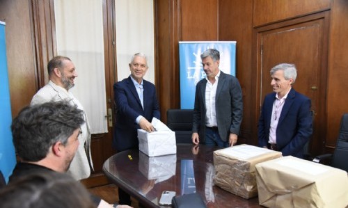 La Municipalidad modernizará el sistema de alumbrado público de La Plata