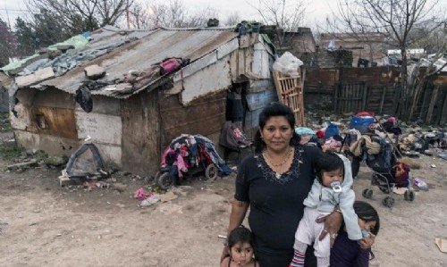 La pobreza alcanzó a 49,9% de los argentinos en el tercer trimestre