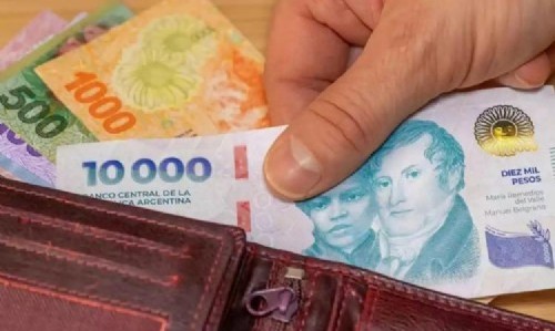 Golpe al bolsillo: octubre llega con aumentos en transporte, prepagas, colegios privados y alquileres