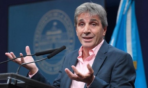 Caputo perdió casi USD 600 millones de reservas y pidió un salvataje urgente al FMI