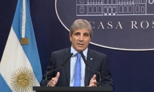 Caputo descartó la dolarización y aseguró que el Gobierno no va a devaluar post elecciones