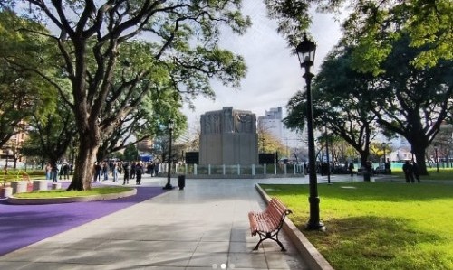 “La obra de Plaza Rocha forma parte de un proceso de reconstrucciónde La Plata”, dijo Alak